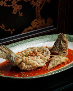 🐟 蒞臨桃里盡享當季鮮味！一系列河鮮佳餚為您每日送上，其中包括松子桂花魚、龍井河蝦仁及鳳城魚雲羹等。由即日起至4月底供應。

🌊 Savour the season’s finest flavours at Tao Li with freshwater delicacies such as Deep-fried Mandarin Fish with Sweet and Sour Sauce, Sautéed River Shrimps with Long Jing Tea, Supreme Broth with Fish Meat and more. Available daily from now until the end of April. 

預訂 | Book Now
☎: 2313 4222
🖥️: 請到主頁面點擊連結 Link in Bio

#NewWorldHotels #MyMillennium #NewWorldMillenniumHongKongHotel #千禧新世界香港酒店 #TaoLi