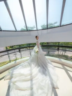 💎新人的幸福光芒魅力沒法擋。在您的婚宴大日子，盡情享受每個當下，將瑣碎繁重的婚宴籌備工作都放心交給我們的專業團隊吧。

💐Shine bright like a diamond on the most important day of your life. Stay radiant, enjoy every moment and let our event specialists handle the hustle — you’re in good hands.

查詢更多優惠 Get offer:
☎️: 2313 4503
📧: eventsales@newworldmillenniumhotel.com

#NewWorldHotels #MyMillennium #NewWorldMillenniumHongKongHotel #千禧新世界香港酒店